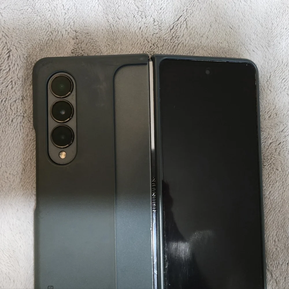 Samsung Galazy Z-Fold 4
